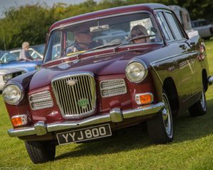 CLASSIC CAR SHOW