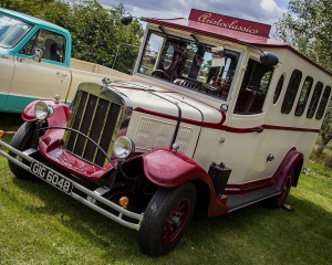 vintage buses in suffolk